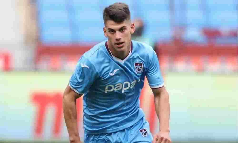 Trabzonspor’da Oğuzhan Yılmaz Sarıyer’e Kiralandı Trabzonspor’da Oğuzhan Yılmaz Sarıyer’e Kiralandı