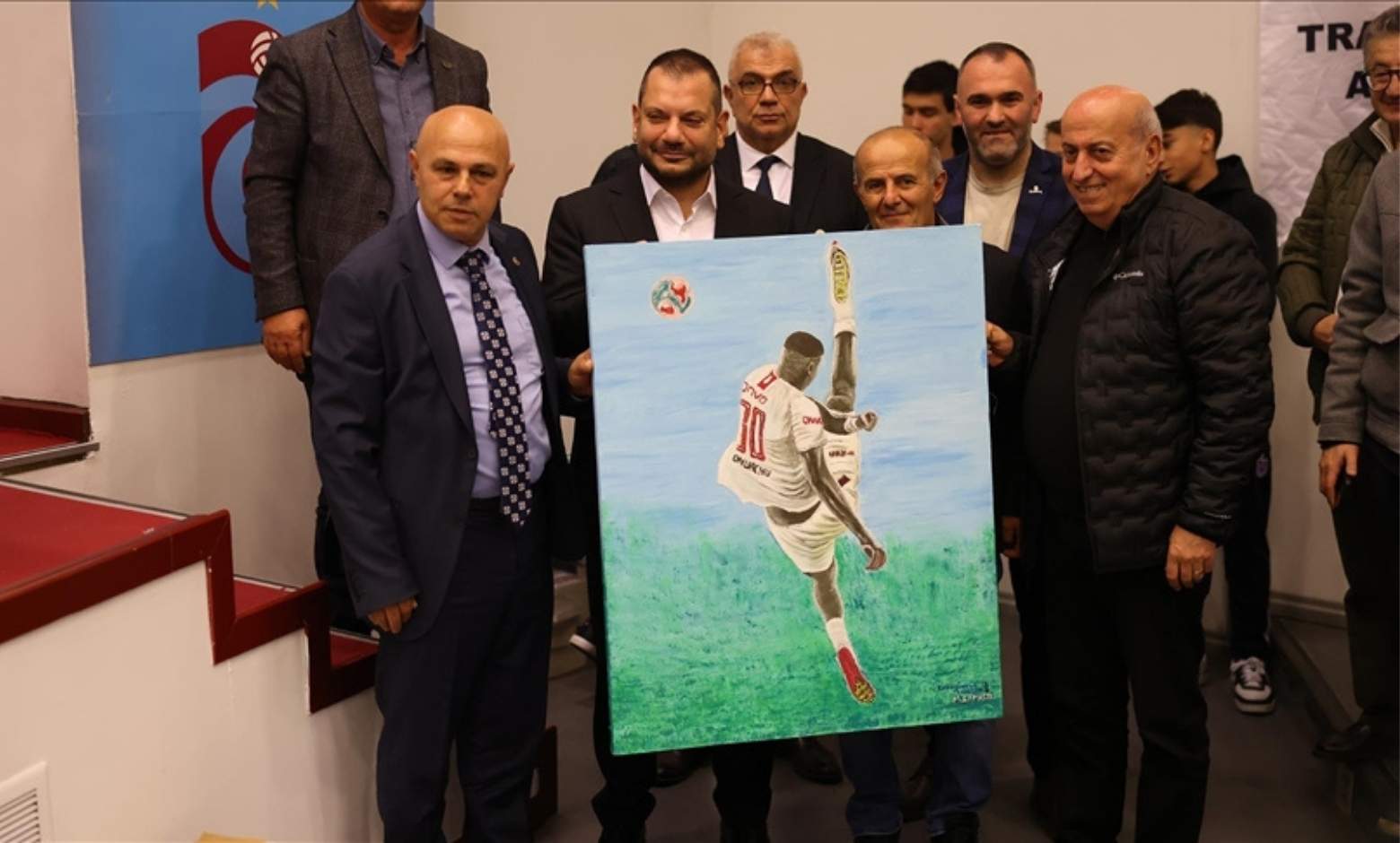 Trabzonspor’dan amatör kulüplere malzeme desteği